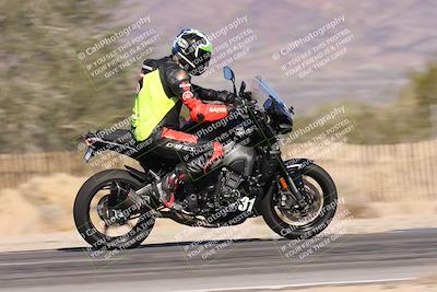 media/Dec-04-2025-Racers Edge (Thu) [[5ebc9f124d]]/3-B Group/5-Session 2 Turn 2 inside Speed Pans/